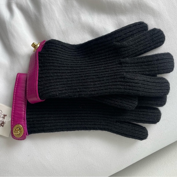 Coach Black Merino Wool Knit Gloves with Leather Trim - Picture 1 of 5